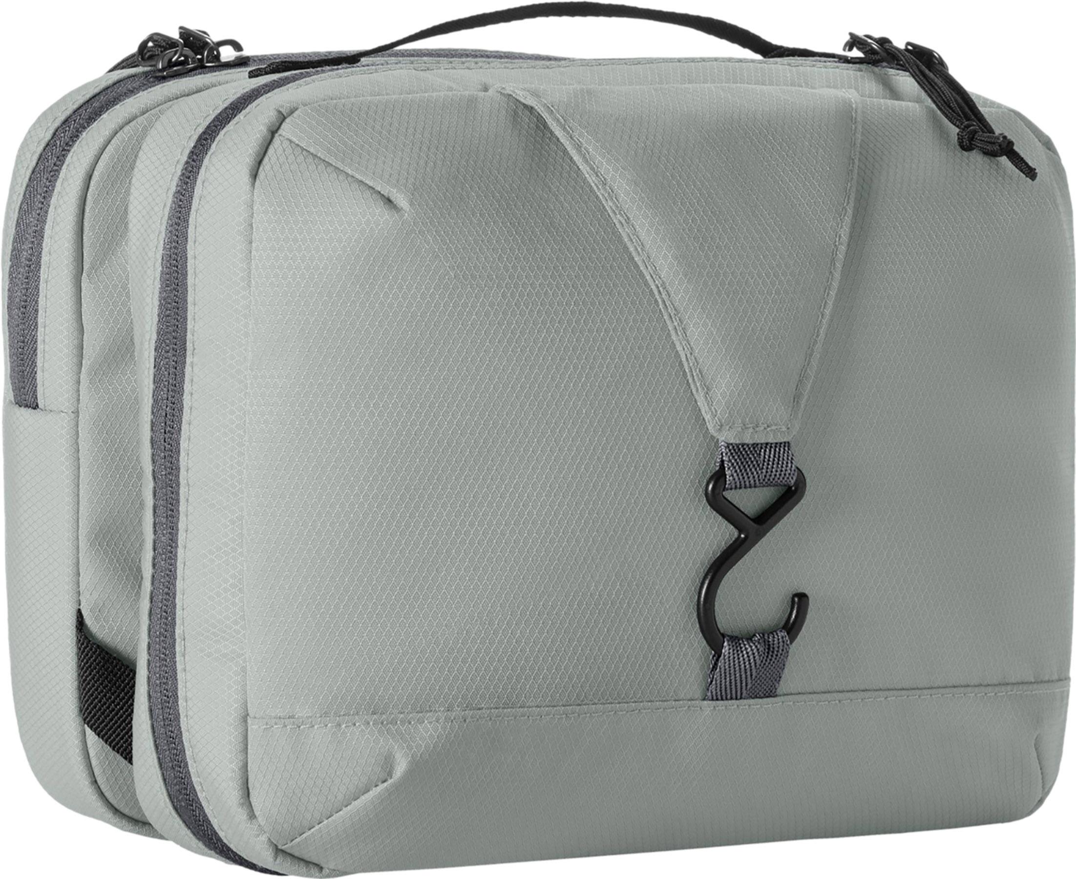 Product gallery image number 3 for product Pack-It Trifold Toiletry Kit 6.1L