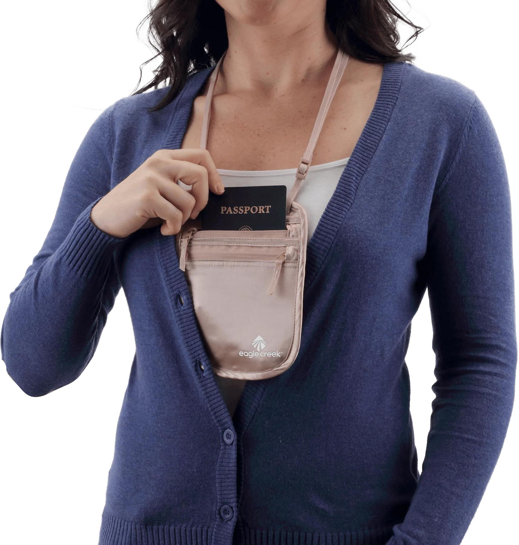 Numéro de l'image de la galerie de produits 4 pour le produit Portefeuille tour de cou Silk Undercover