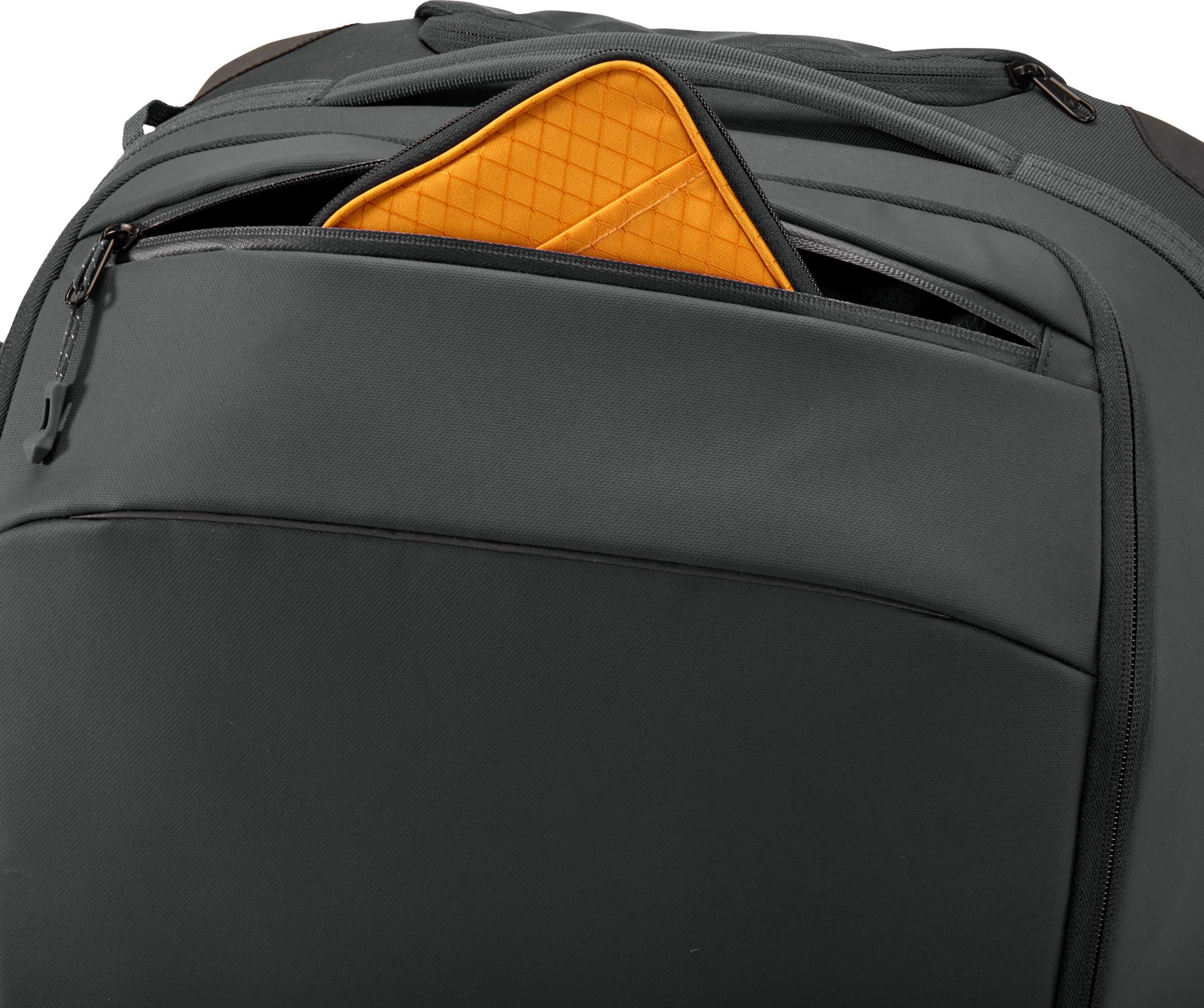 Product gallery image number 7 for product Tarmac XE 2-Wheel International Carry-On Luggage