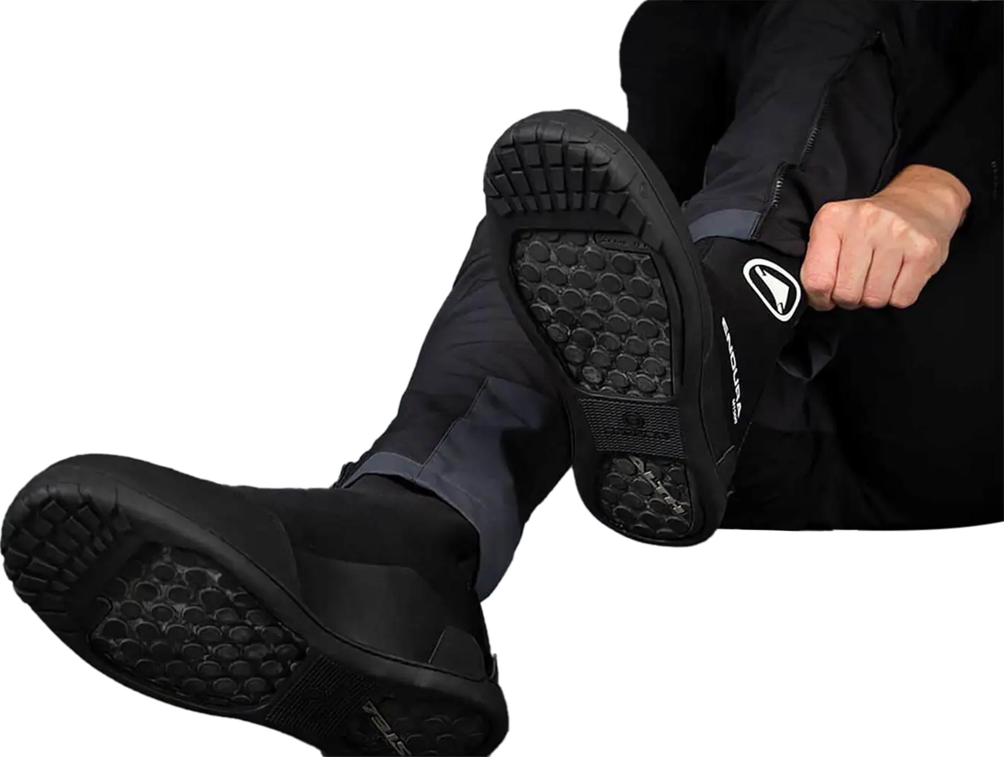 Product gallery image number 2 for product MT500 Plus II OverShoes - Unisex