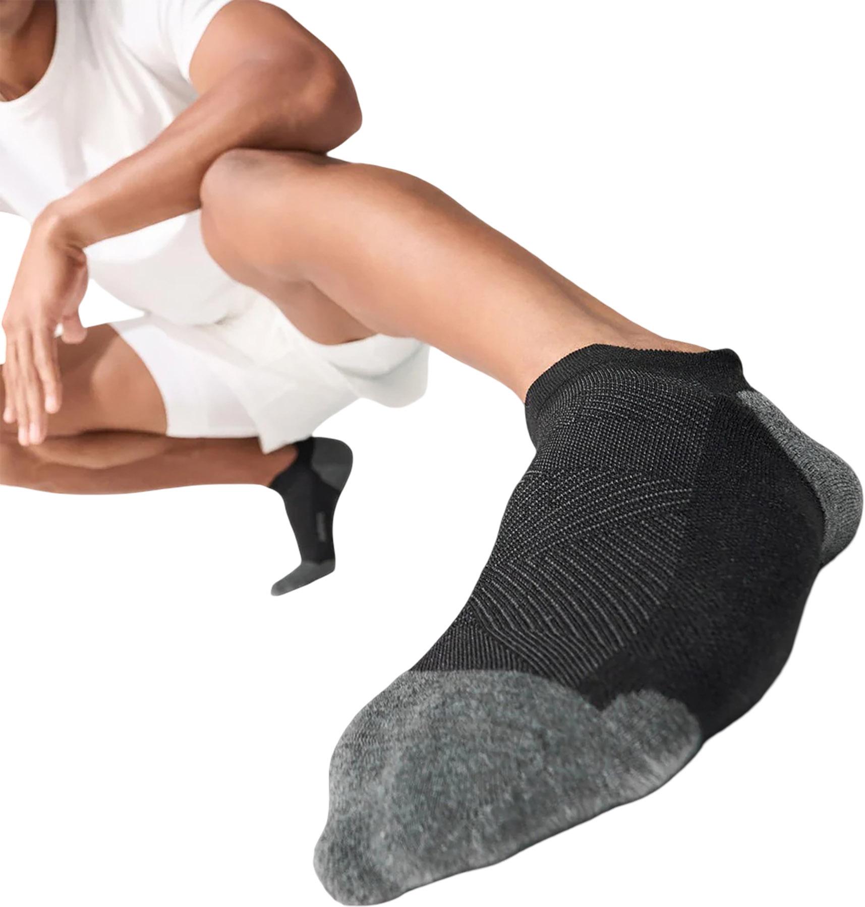 Product gallery image number 3 for product Chaussettes invisibles à languette avec matelassage maximal Elite - Unisexe
