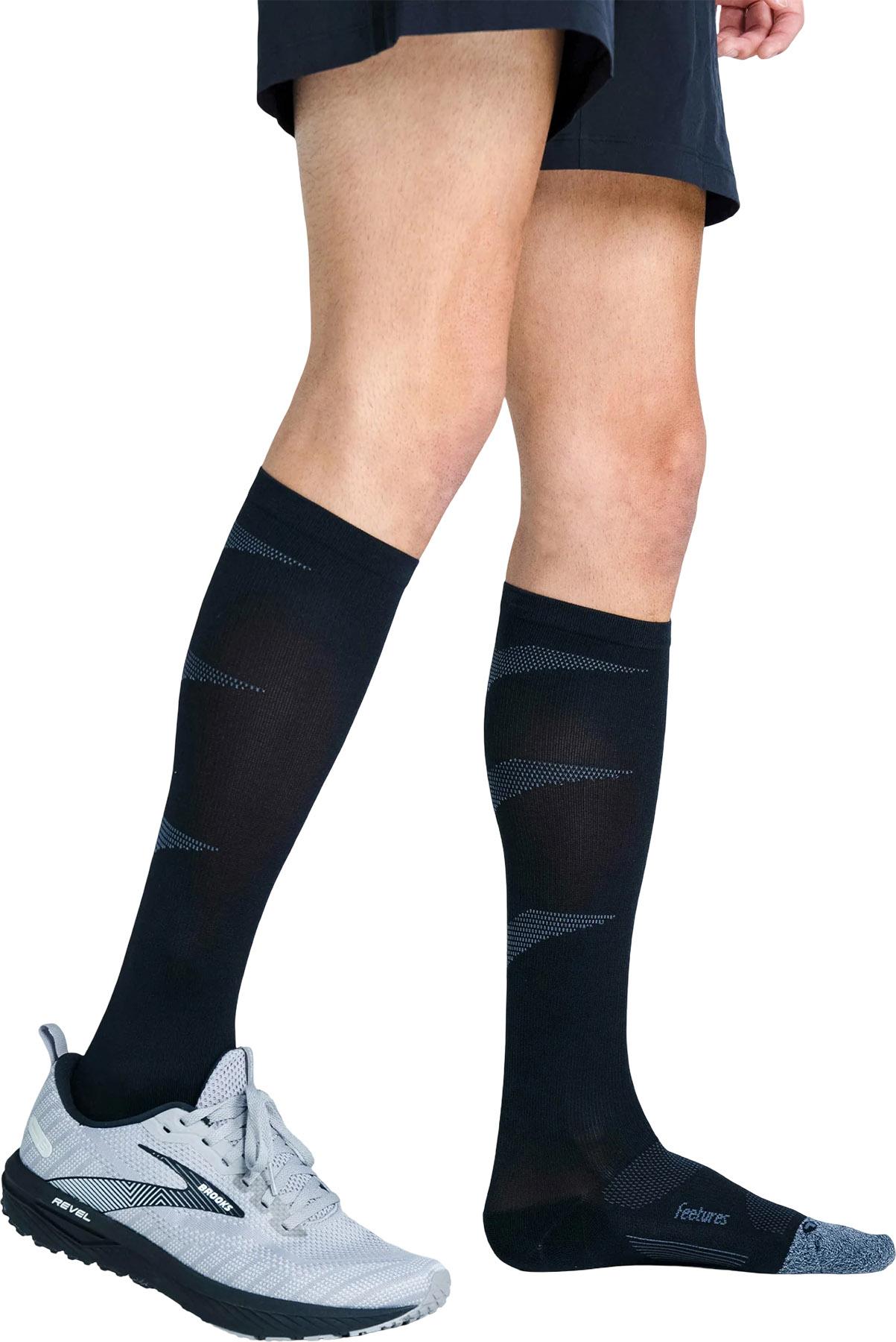Product gallery image number 3 for product Chaussettes au genou à compression graduée avec matelassage léger - Unisexe