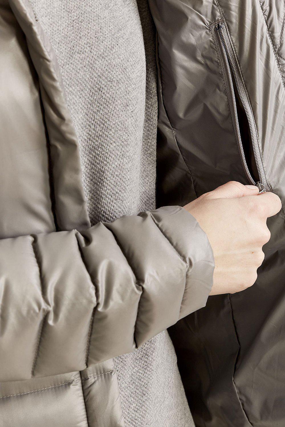 Numéro de l'image de la galerie de produits 2 pour le produit Manteau en duvet AAR - Femme