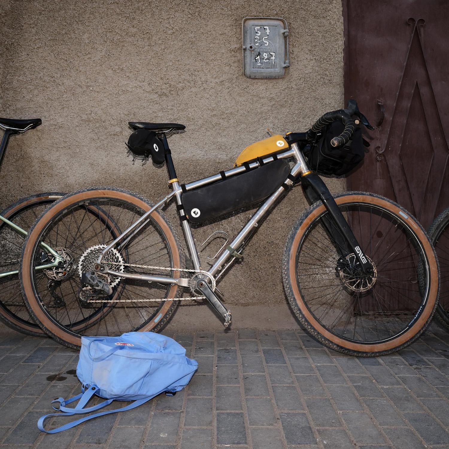 Product gallery image number 3 for product Hoja Top Tube Bag 0.8L