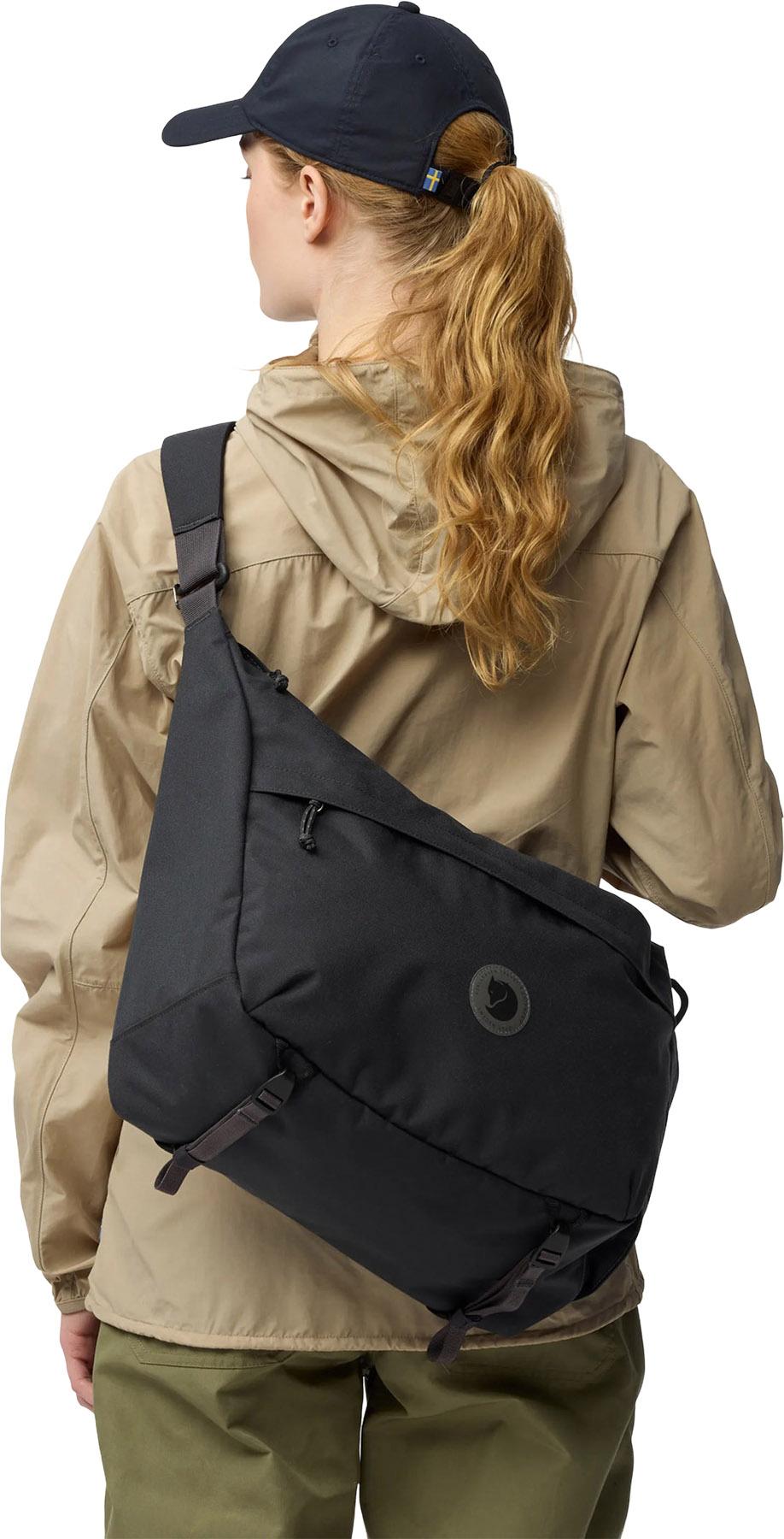 Product gallery image number 7 for product Färden Crossbody Bag 18L