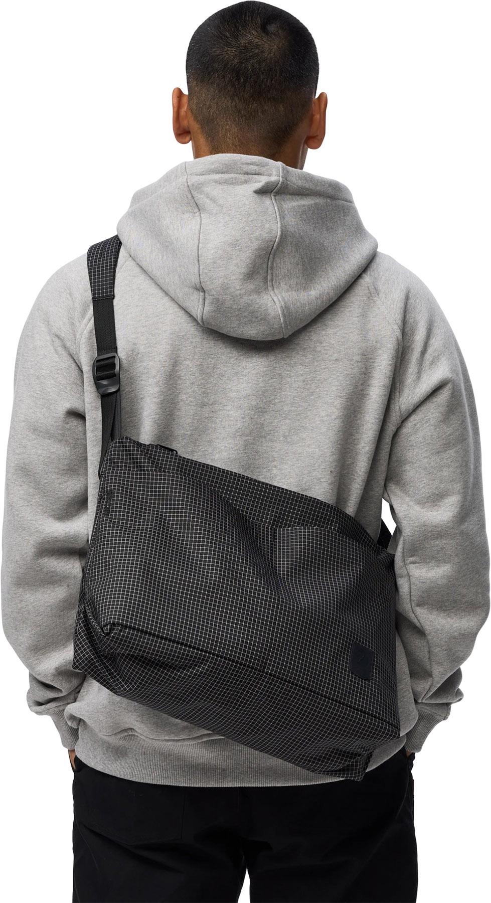Numéro de l'image de la galerie de produits 3 pour le produit Sac à bandoulière High Coast Pro 12L