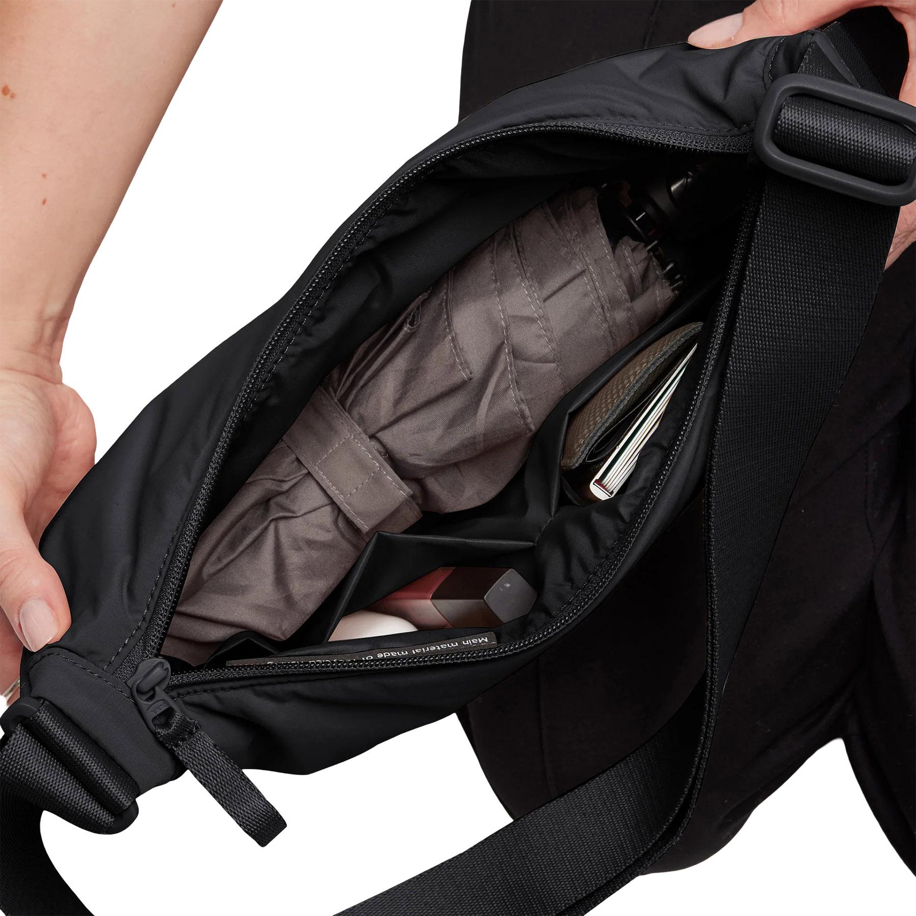 Product gallery image number 10 for product Cloud Moon Bag 4L - Small