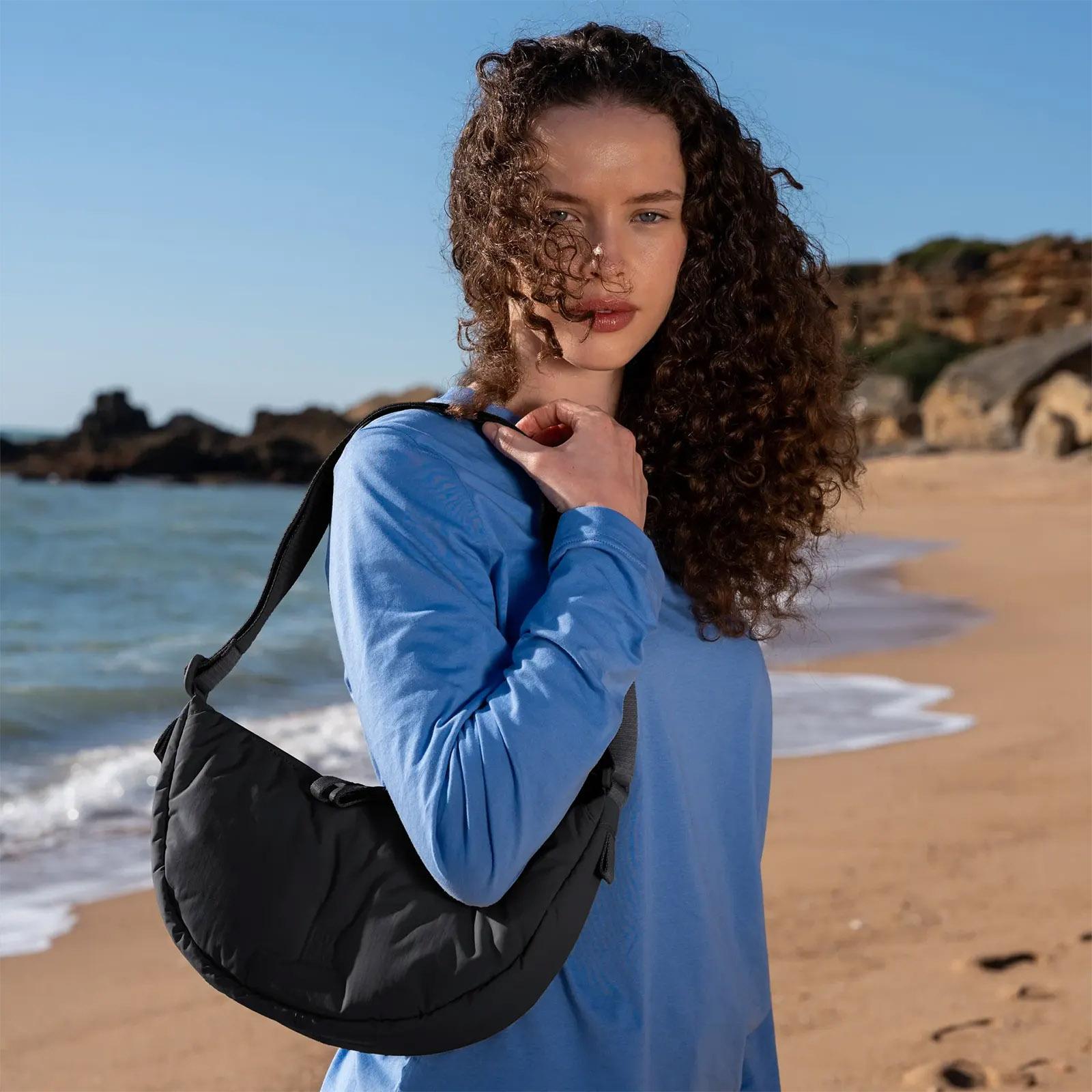 Product gallery image number 6 for product Cloud Moon Bag 4L - Small