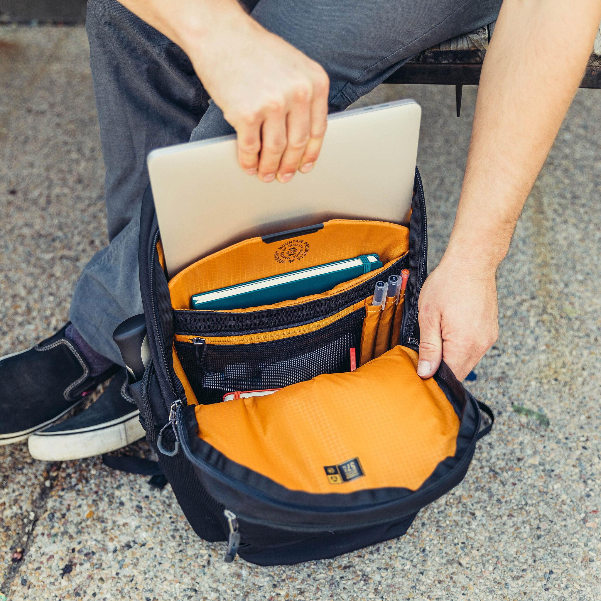 Product gallery image number 4 for product Rhune 20L Daypack - Unisex