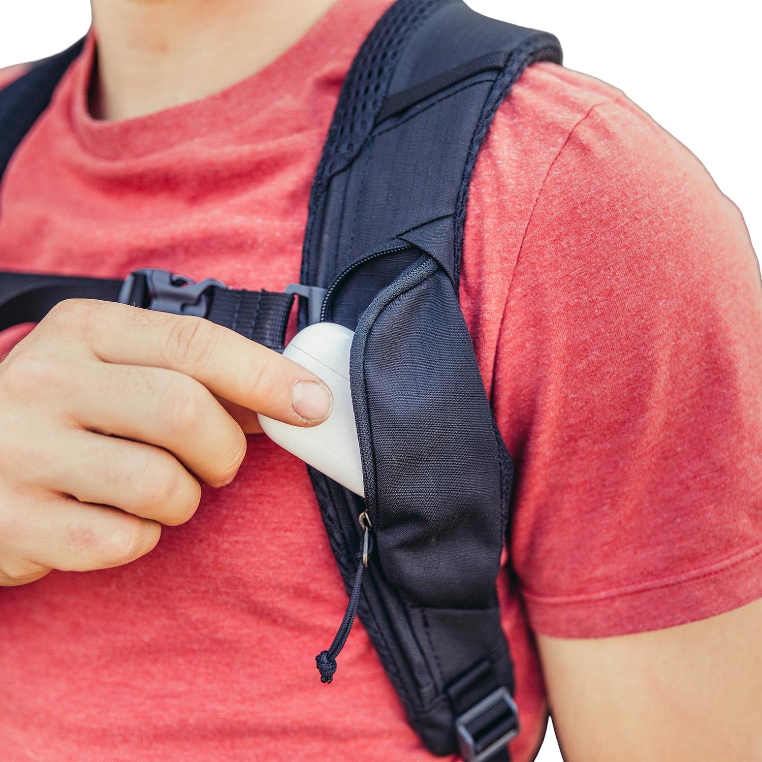 Product gallery image number 3 for product Rhune 25L Daypack - Unisex