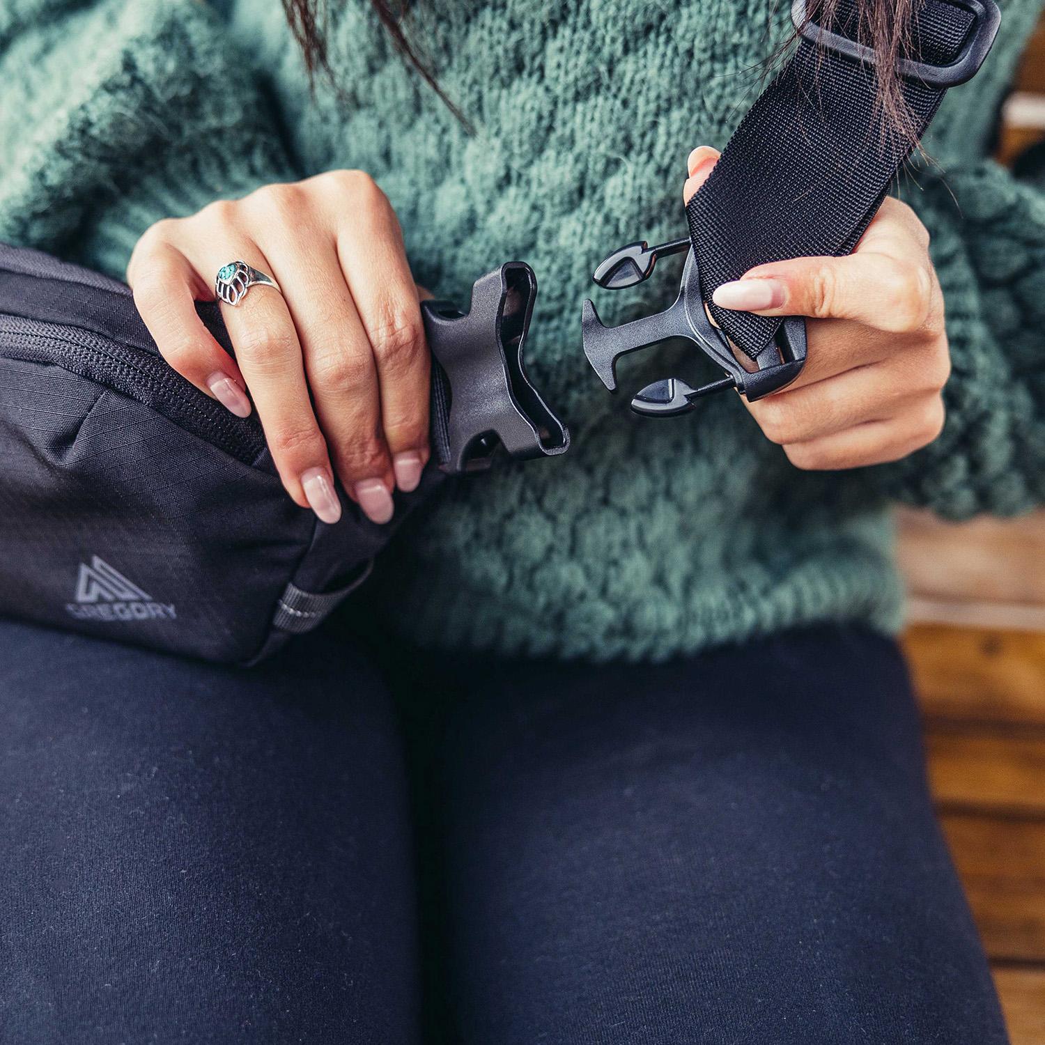 Product gallery image number 4 for product Rhune Belt Bag 1L