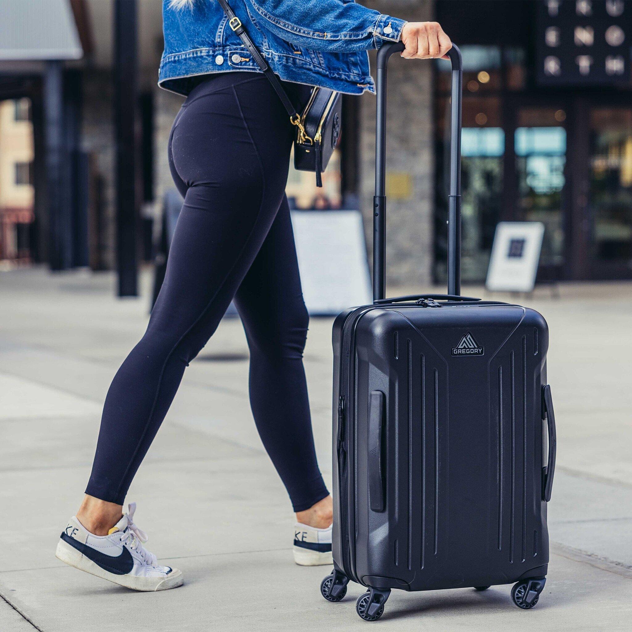 Product gallery image number 4 for product Quadro Pro 22" Hardcase Carry-On Luggage 44L