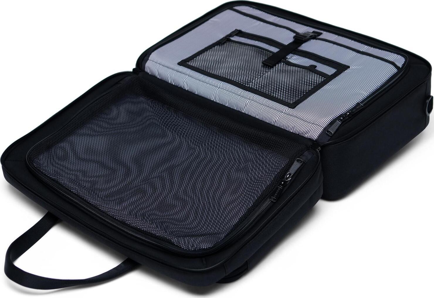 Product gallery image number 5 for product Bowen Duffle
