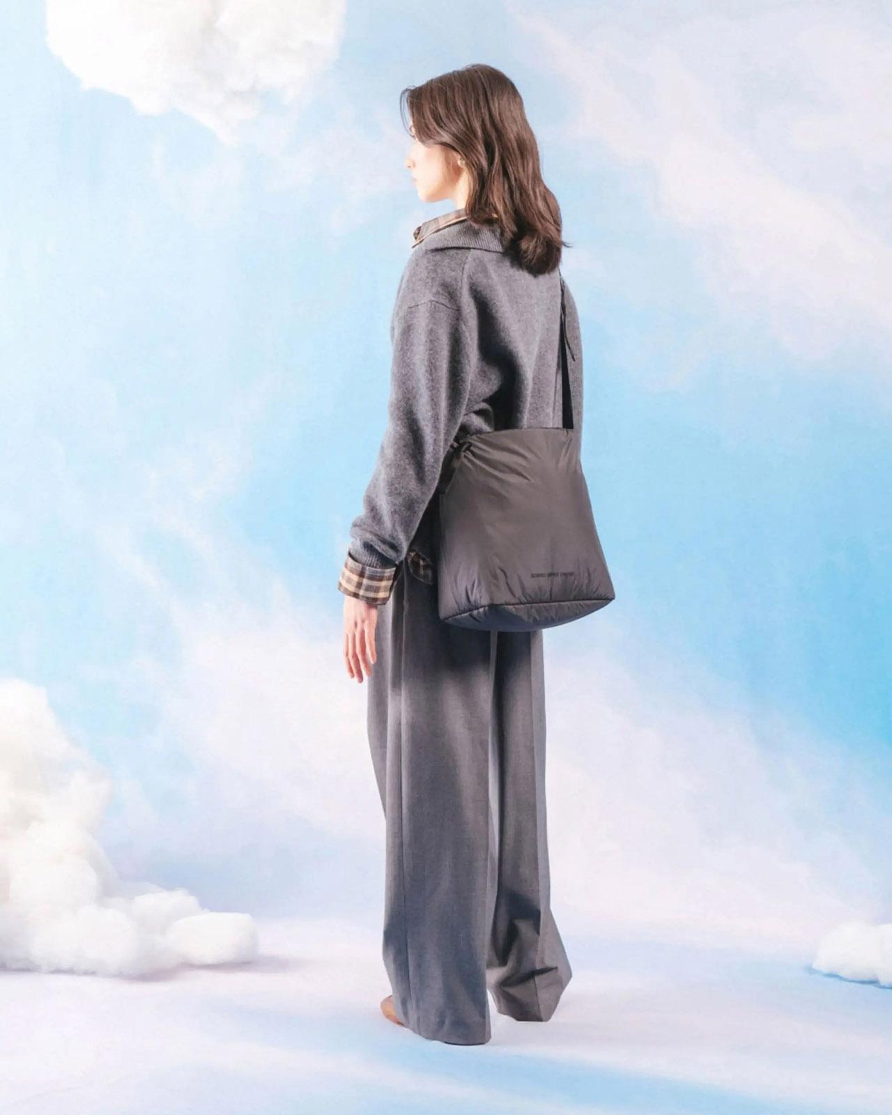 Numéro de l'image de la galerie de produits 3 pour le produit Sac fourre-tout Cloudform 18L - Petit - Femme