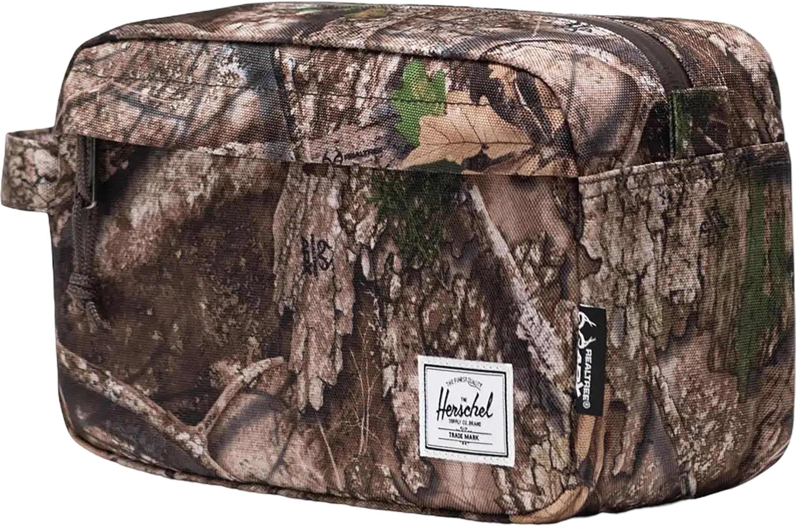 Product gallery image number 4 for product Realtree Chapter Travel Kit 5L