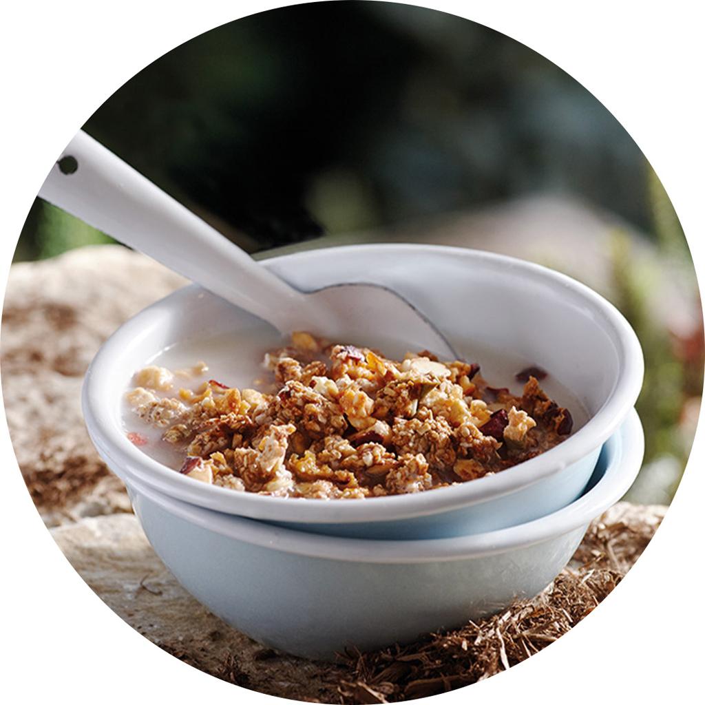 Product gallery image number 2 for product Granola Apple and Cinnamon