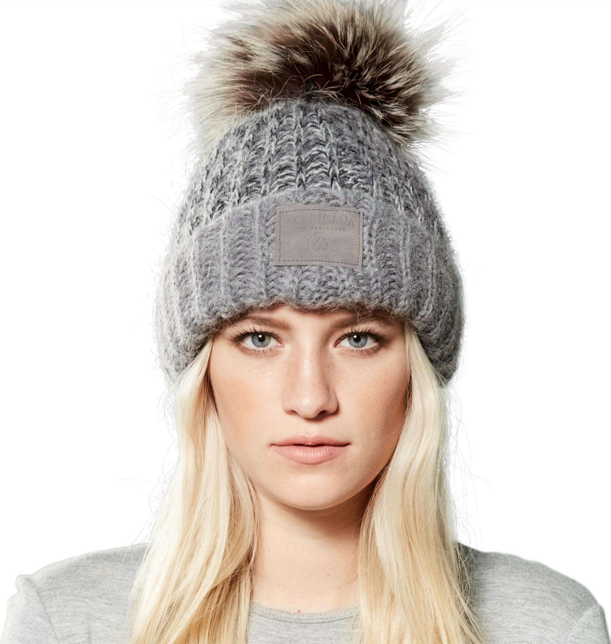 Numéro de l'image de la galerie de produits 2 pour le produit Tuque à grosses mailles avec pompon en fausse fourrure - Femme