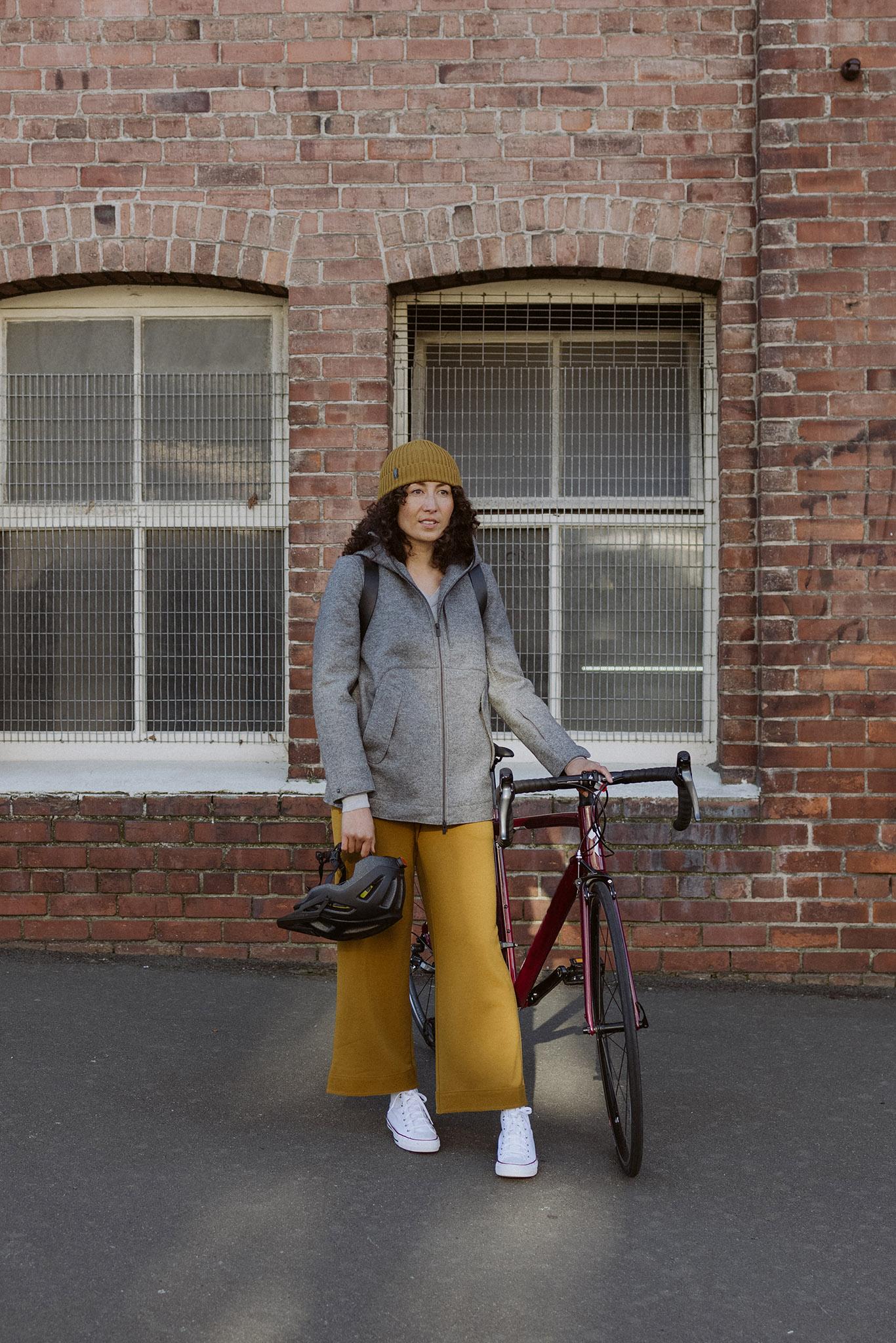 Product gallery image number 11 for product Manteau à capuchon en laine mérinos feutré - Femme