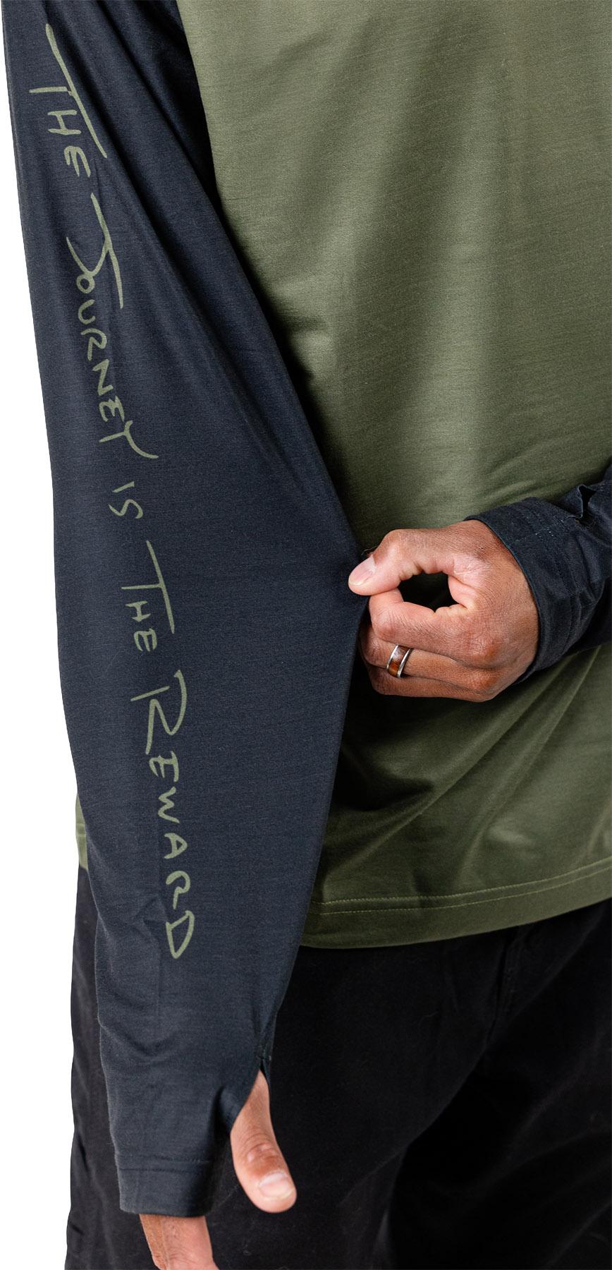 Numéro de l'image de la galerie de produits 3 pour le produit Chandail à capuchon recyclé Shastarama - Homme
