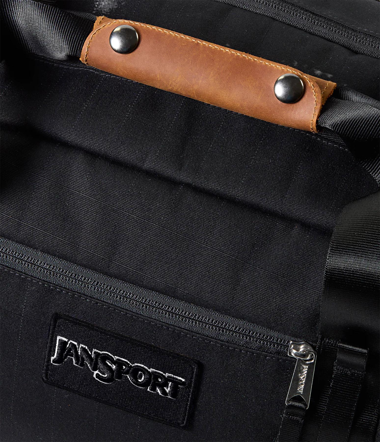 Product gallery image number 8 for product Smooth Ride Duffle Bag 38L