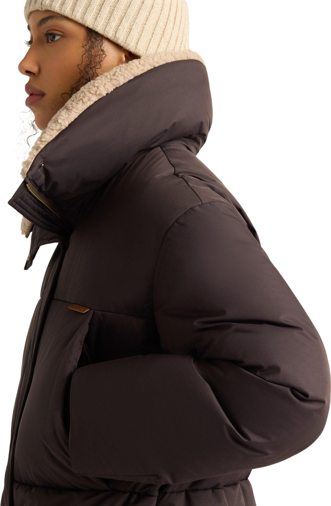 Product gallery image number 4 for product Kamouraska Maxi Signature Puffer - Women's