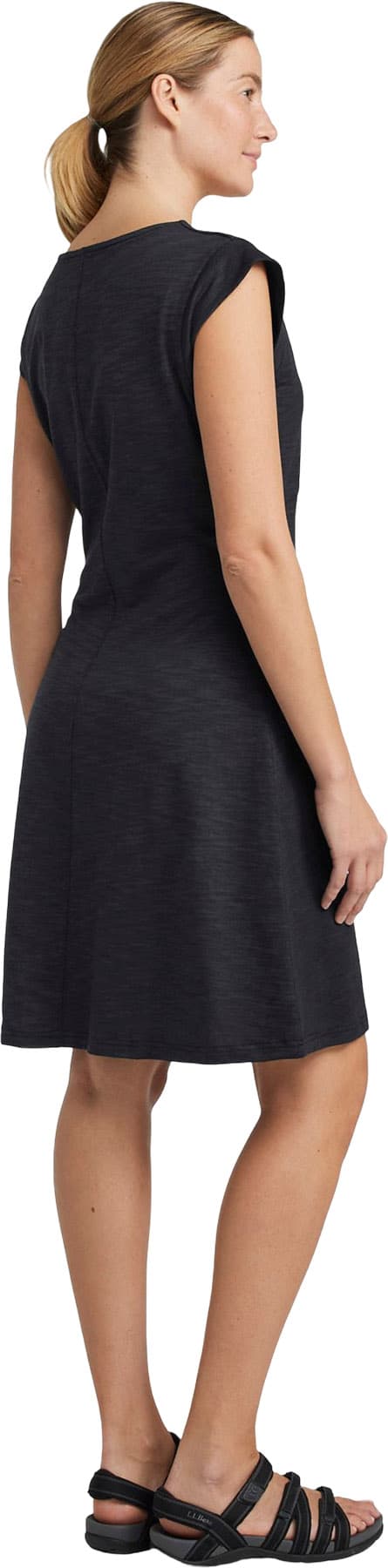 Numéro de l'image de la galerie de produits 2 pour le produit Robe Beech Point - Femme