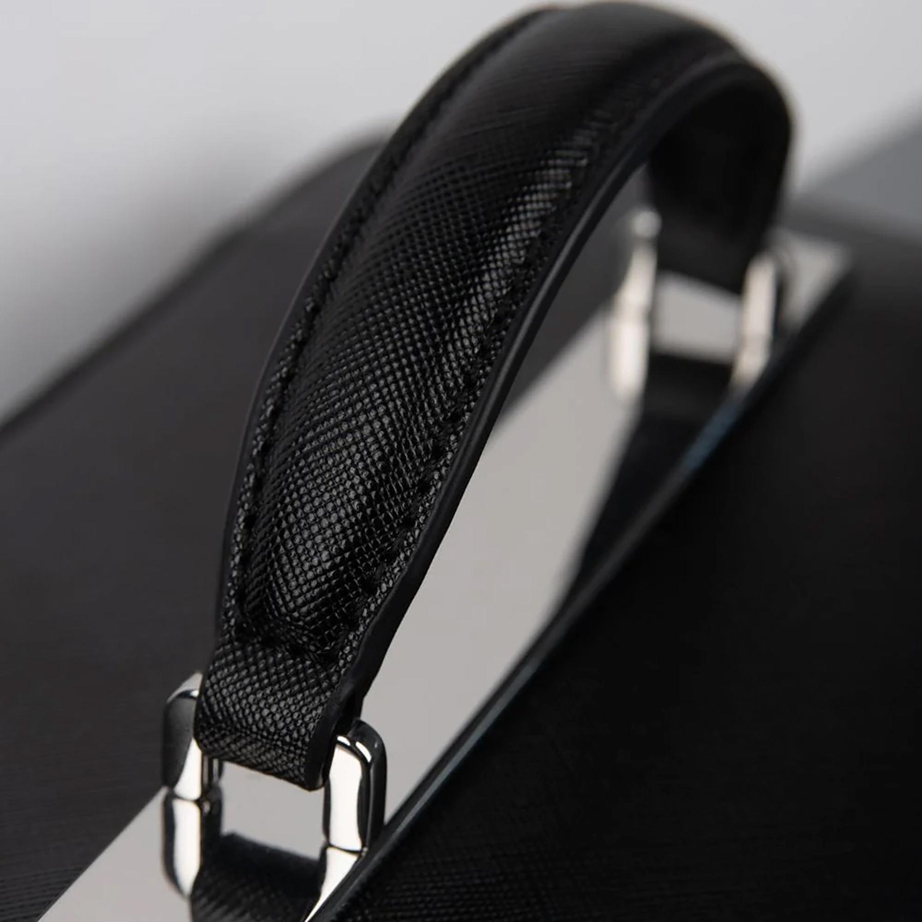 Numéro de l'image de la galerie de produits 3 pour le produit Trousse à maquillage en cuir vegan La Bella 