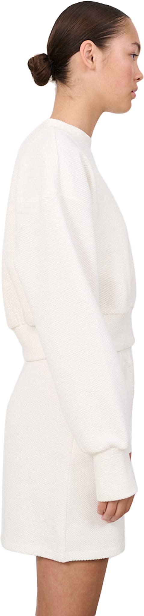 Numéro de l'image de la galerie de produits 2 pour le produit Chandail court Moon - Femme