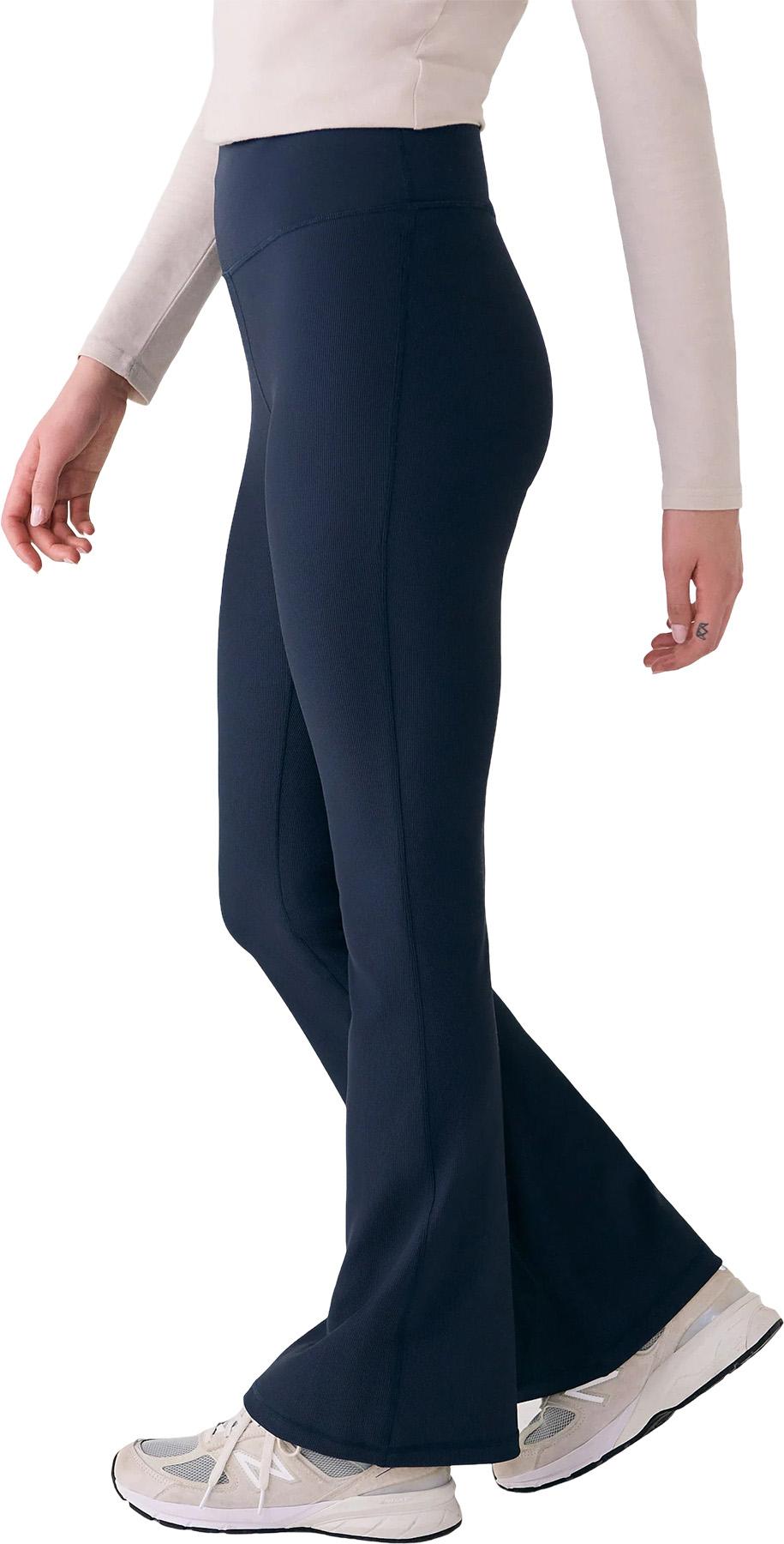 Numéro de l'image de la galerie de produits 2 pour le produit Legging évasé côtelé Sculpt - Femme
