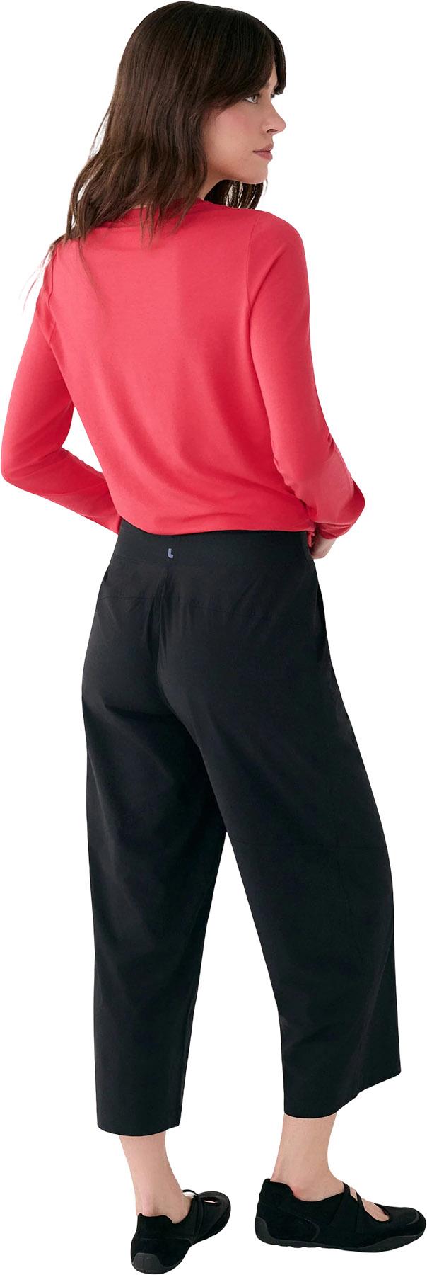 Product gallery image number 2 for product Pantalon écourté Sofia - Femme