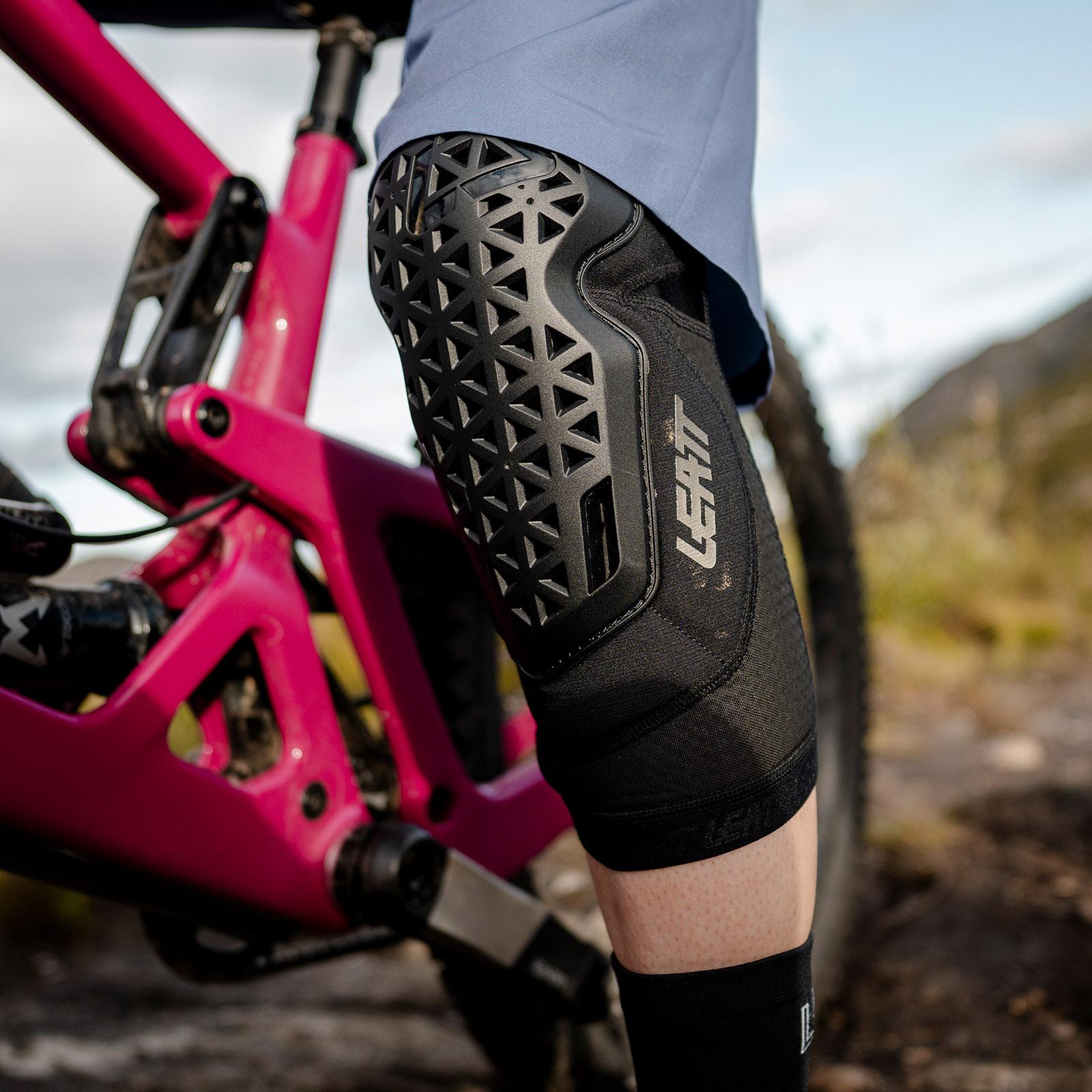Product gallery image number 2 for product FlexMesh Knee Guard