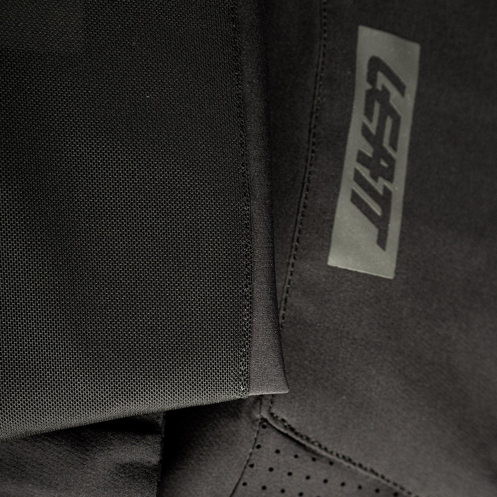 Product gallery image number 3 for product Gravity 4.0 MTB Shorts - Men's