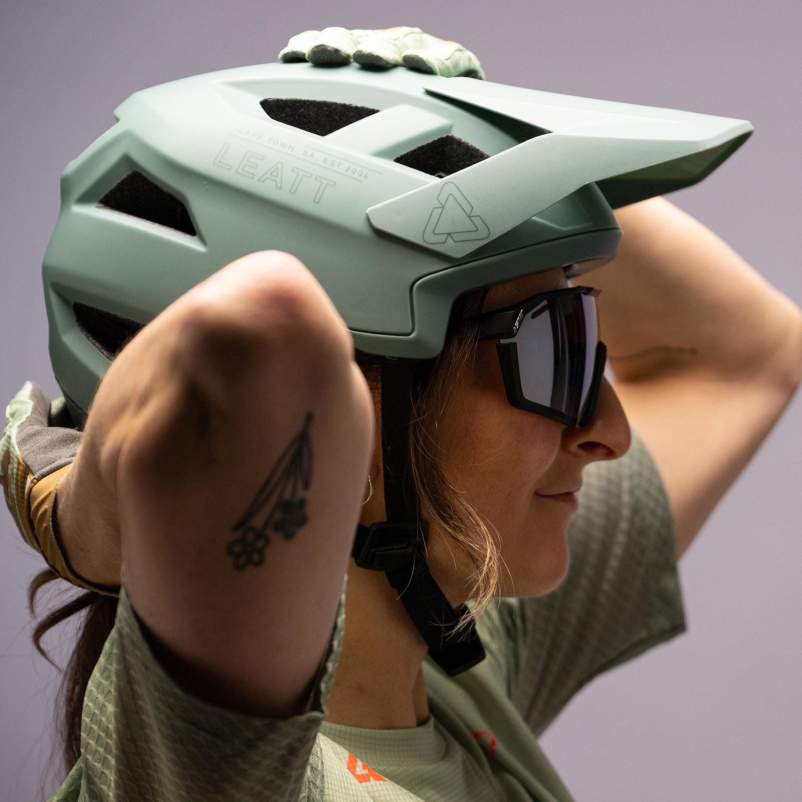 Product gallery image number 5 for product Lunettes de soleil SpeedViz Pro