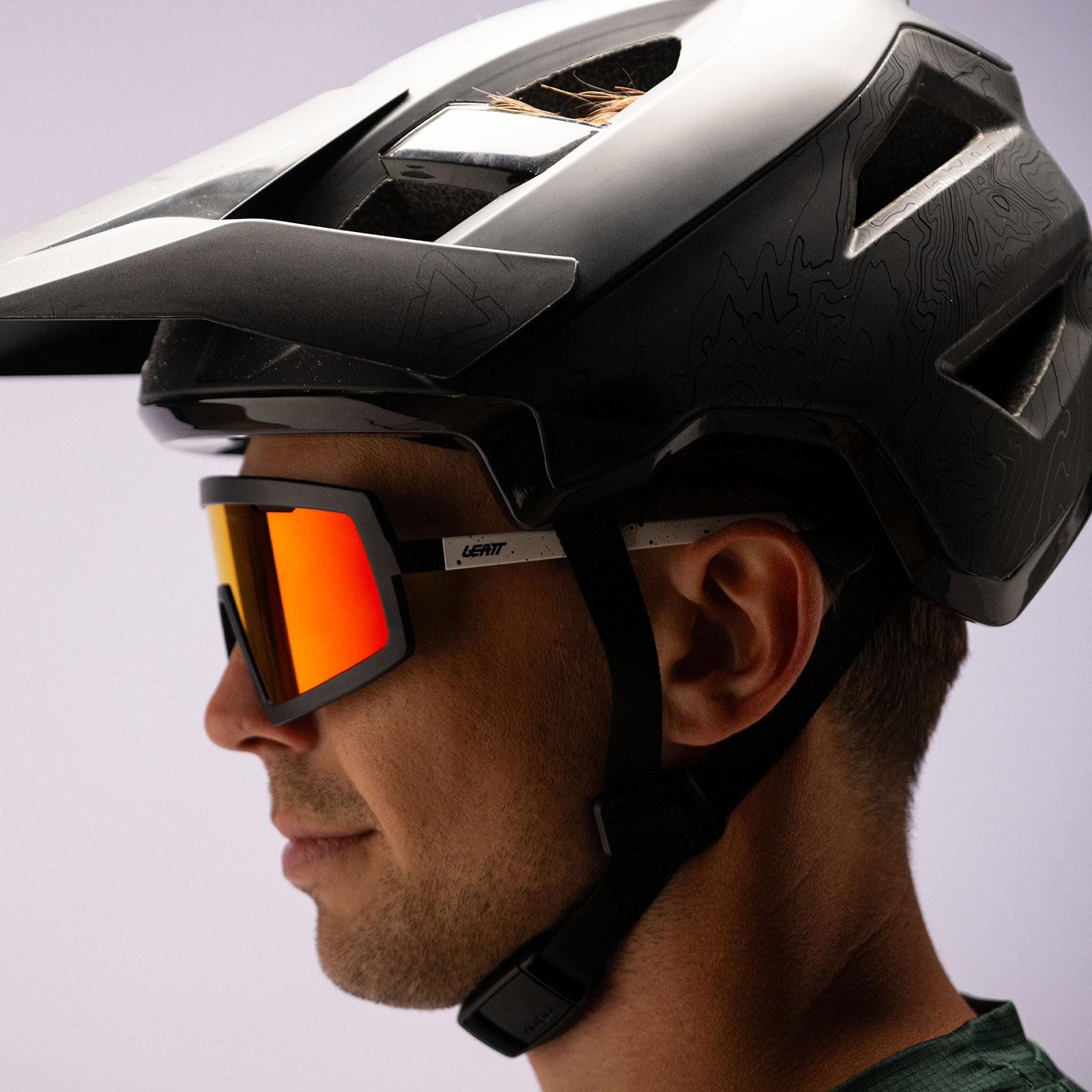 Product gallery image number 2 for product Lunettes de soleil MadViz One