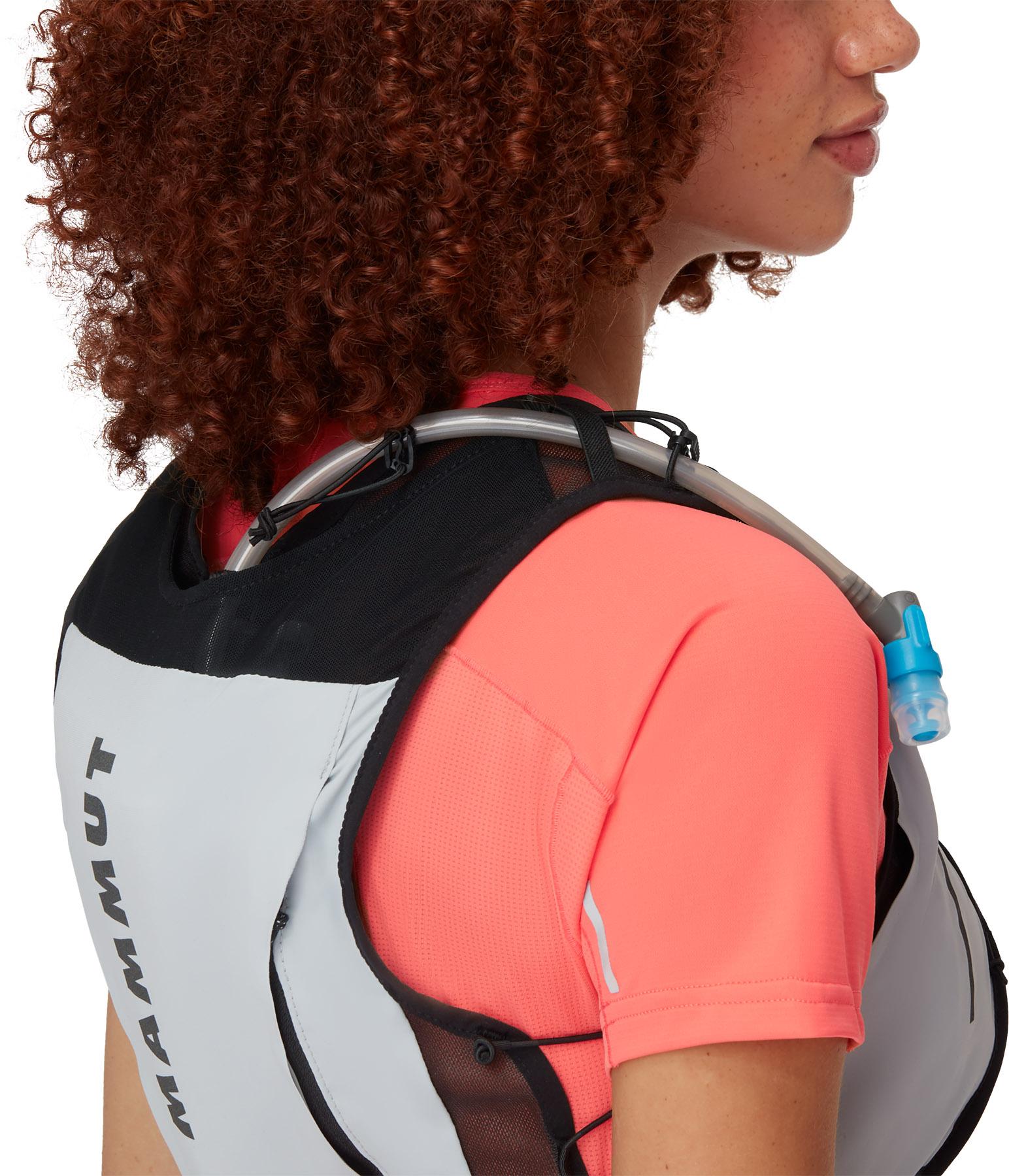 Product gallery image number 3 for product Aenergy 5 Trail Running Vest with Flasks - Women's