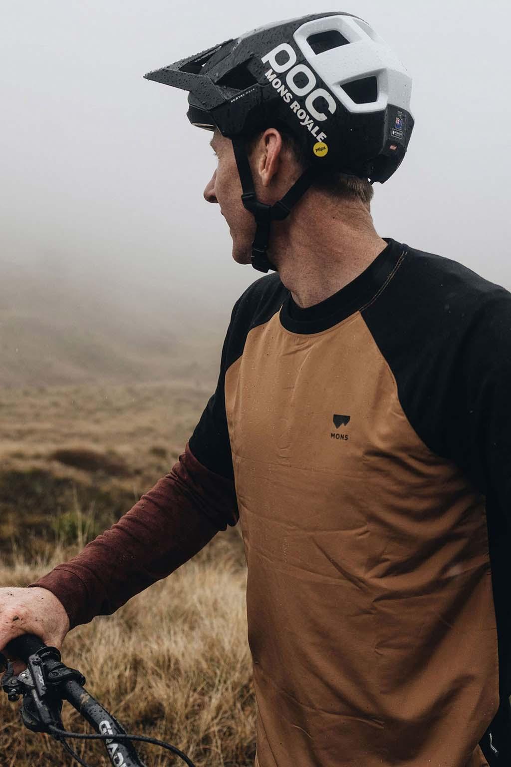 Product gallery image number 3 for product Tarn Merino Shift Wind Jersey - Men's