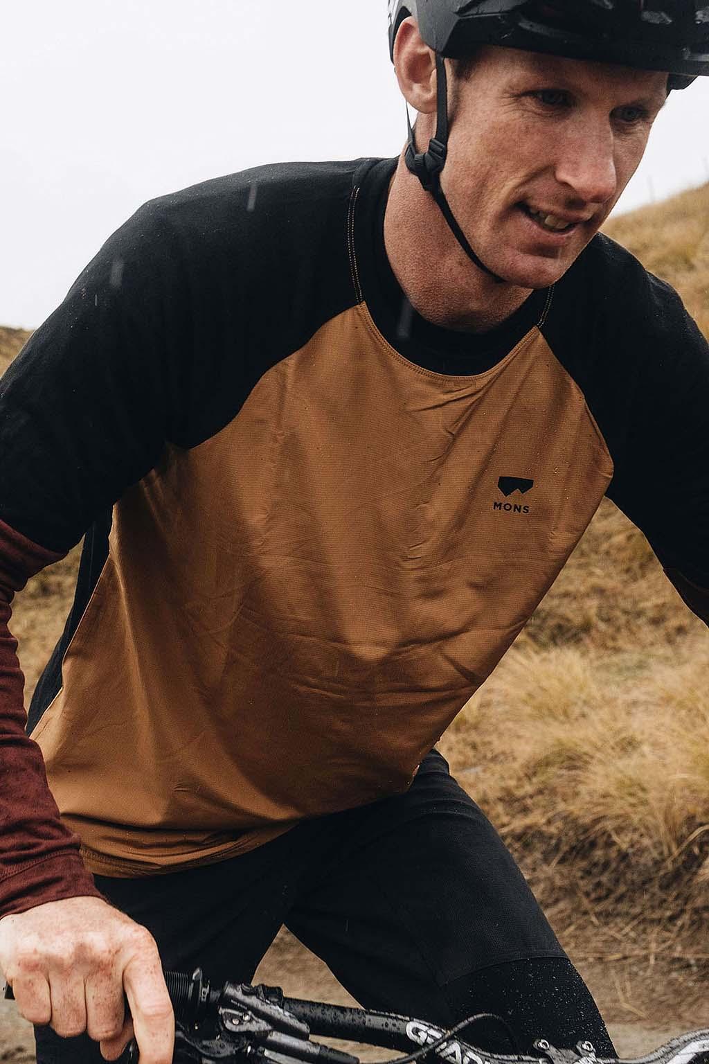 Product gallery image number 5 for product Tarn Merino Shift Wind Jersey - Men's