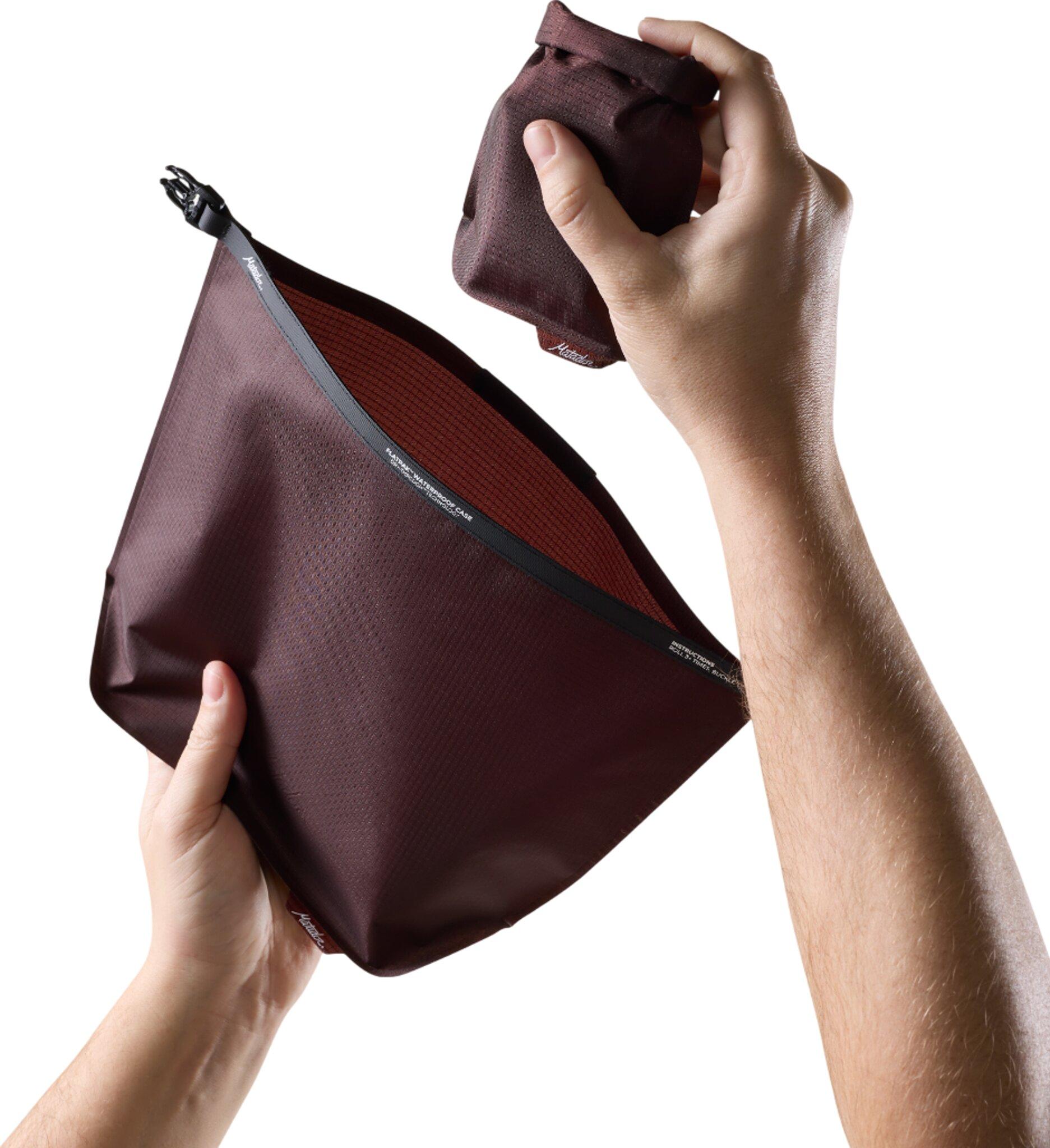 Product gallery image number 6 for product FlatPak™ V2 Waterproof Toiletry Case