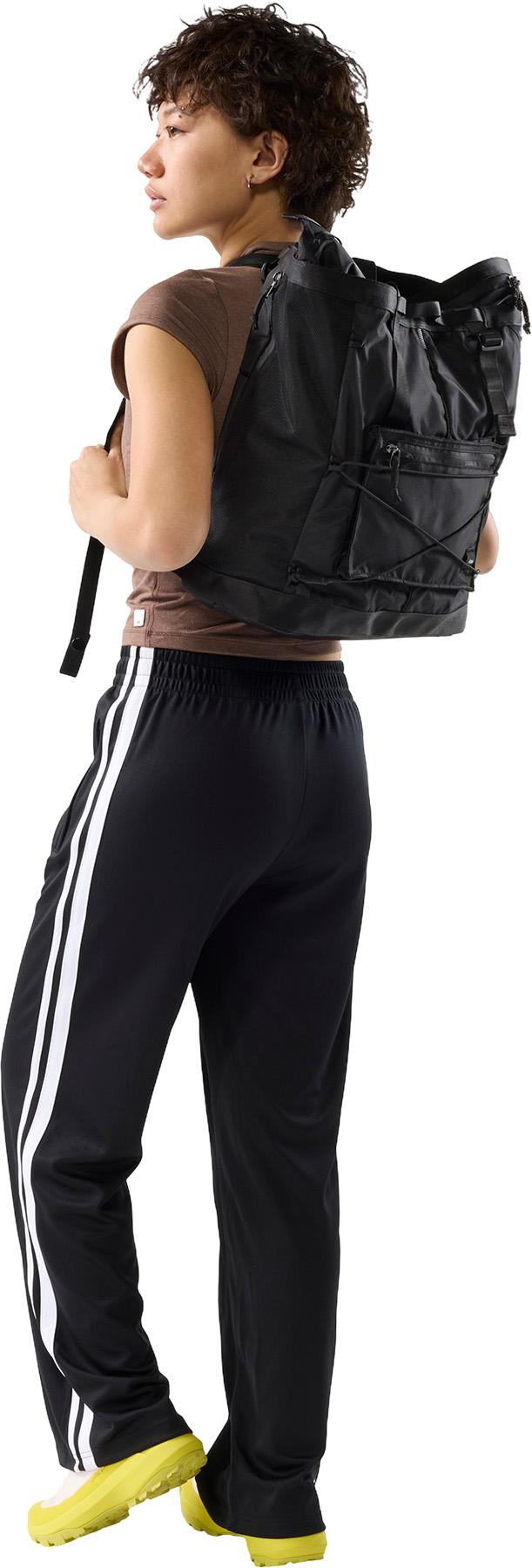 Product gallery image number 8 for product Tote Pack 24L