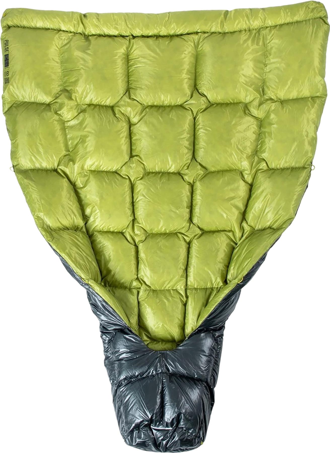 Product gallery image number 3 for product Pulse Endless Promise Ultralight Backpacking Quilt 20°F/-6°C - 30°F/-1°C - Regular