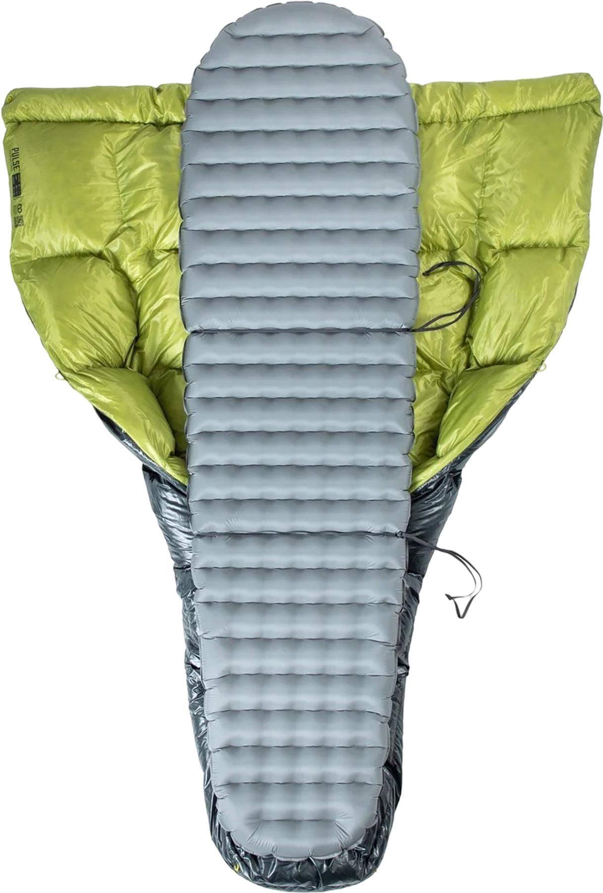 Product gallery image number 4 for product Pulse Endless Promise Ultralight Backpacking Quilt 20°F/-6°C - 30°F/-1°C - Regular