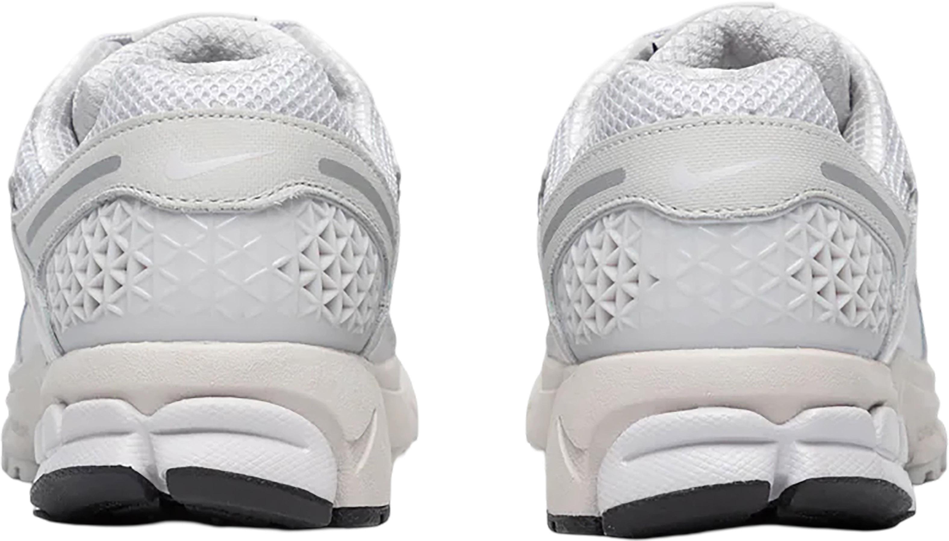 Product gallery image number 3 for product Souliers Zoom Vomero 5 - Homme