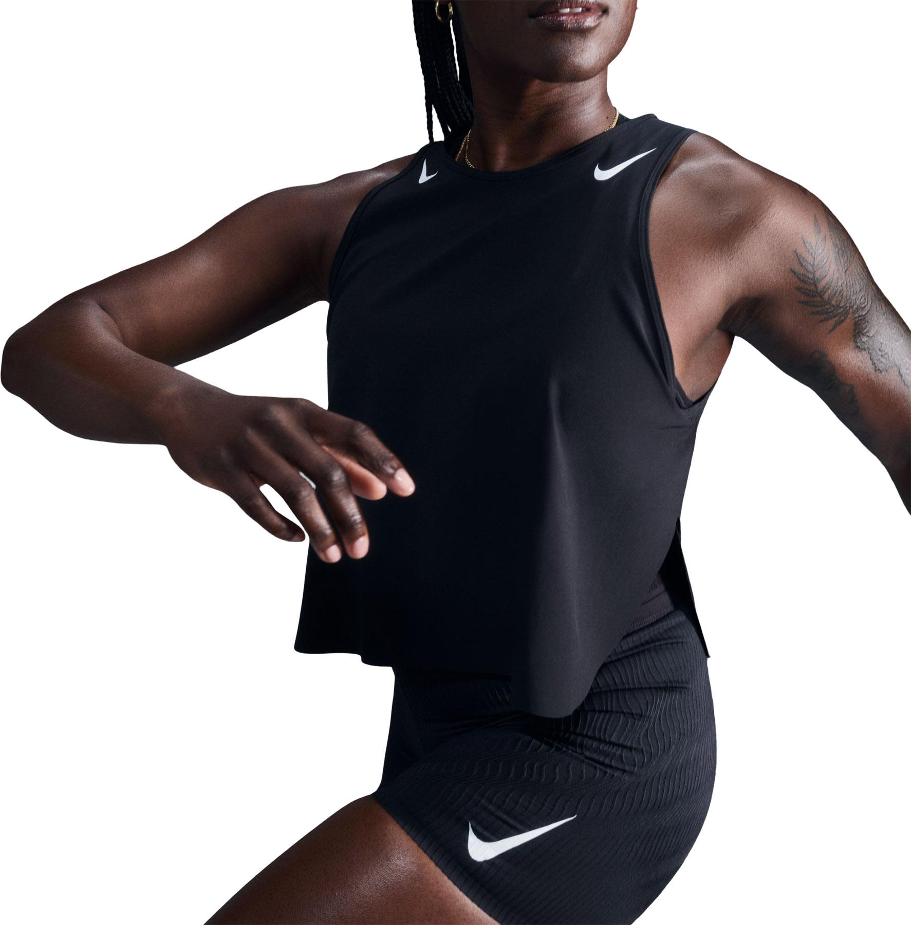 Numéro de l'image de la galerie de produits 2 pour le produit Camisole de course écourté AeroSwift Dri-FIT ADV - Femme