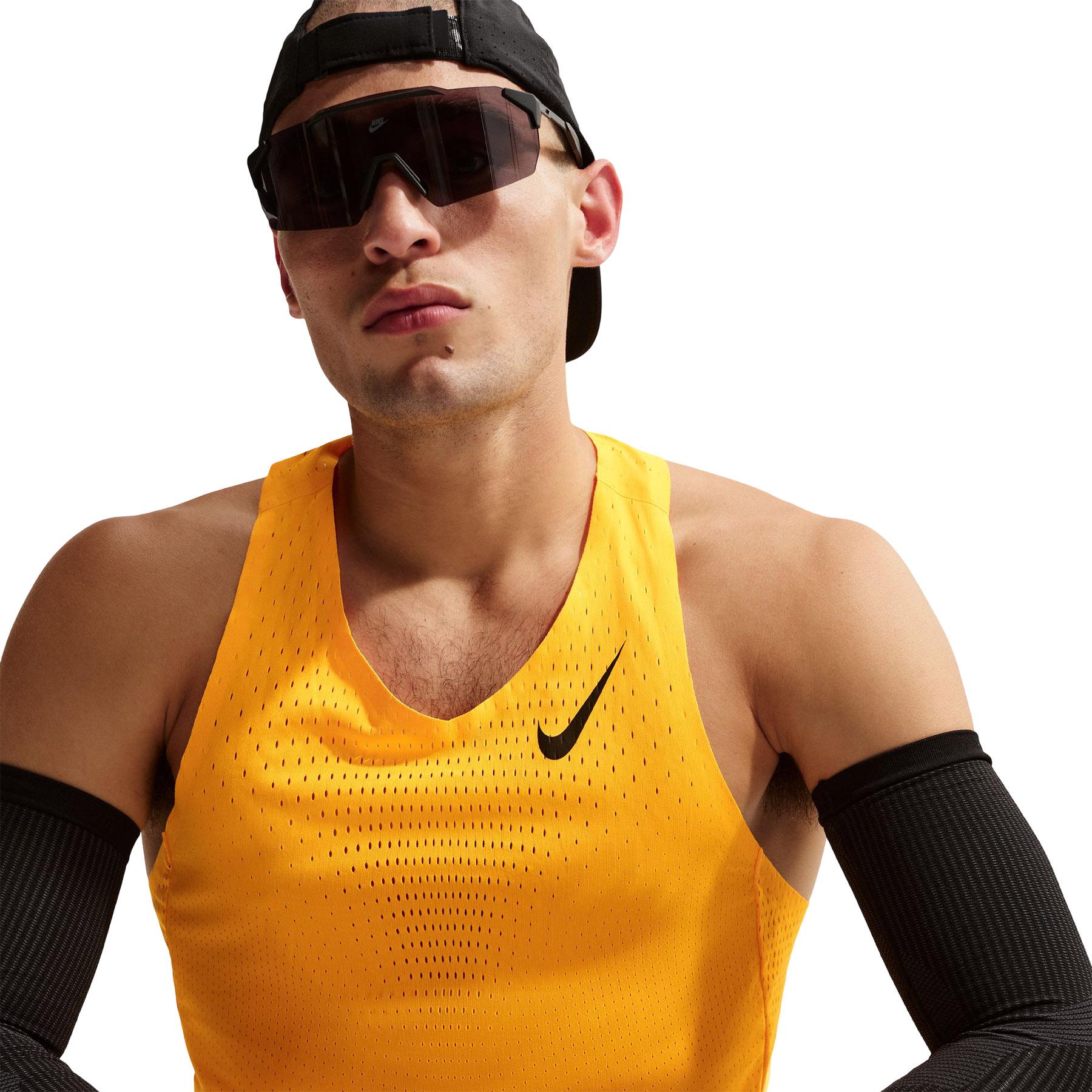 Product gallery image number 2 for product AeroSwift Dri-FIT ADV Running Vest - Men's
