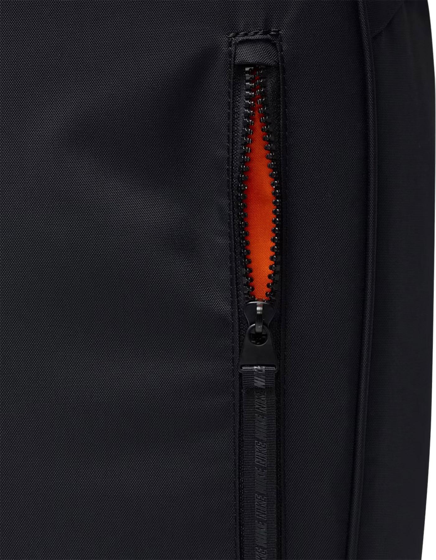 Numéro de l'image de la galerie de produits 2 pour le produit Sac à dos Sportswear Commute 25L