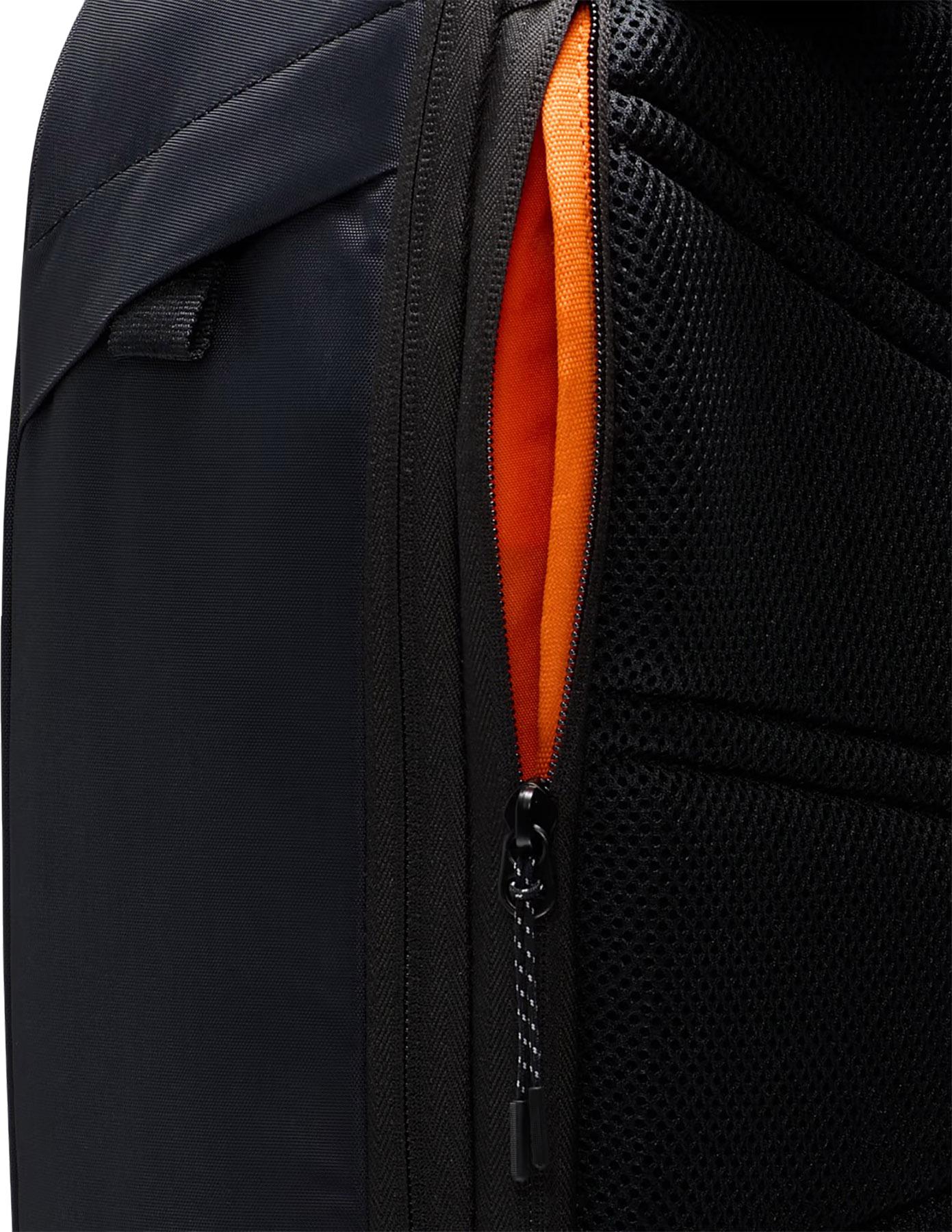 Numéro de l'image de la galerie de produits 5 pour le produit Sac à dos Sportswear Commute 25L