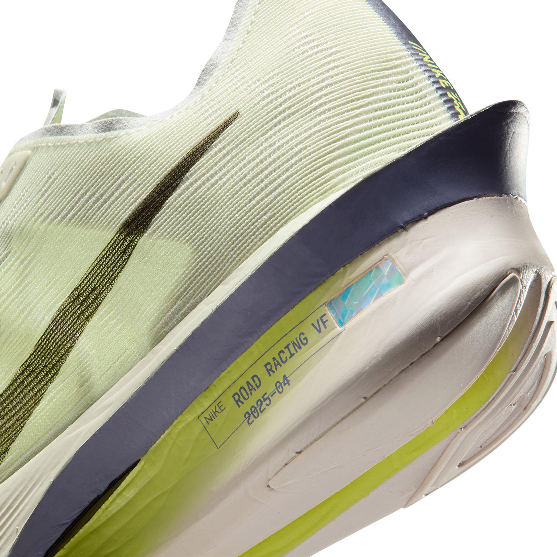 Numéro de l'image de la galerie de produits 6 pour le produit Souliers de course sur route Vaporfly 4 - Homme