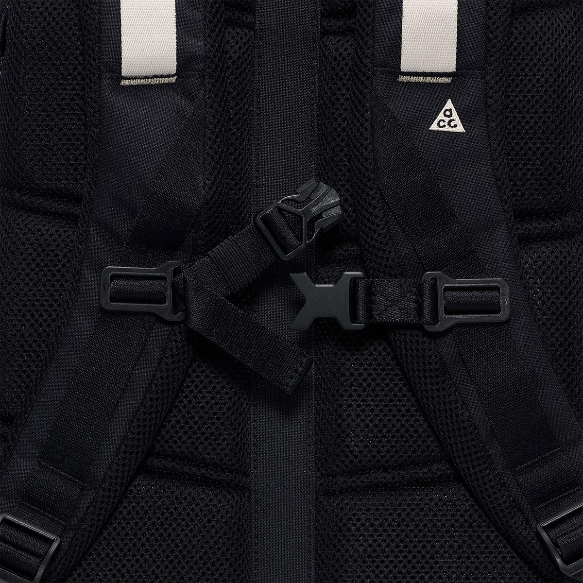 Product gallery image number 9 for product ACG Daymax Backpack 25L