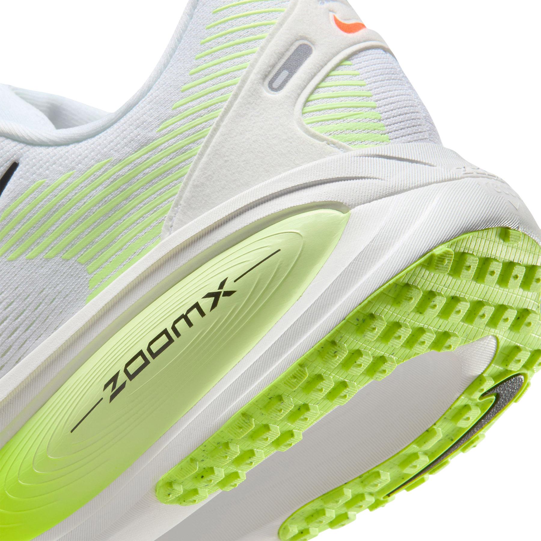 Product gallery image number 9 for product Vomero 18 Road Running Shoes - Men's