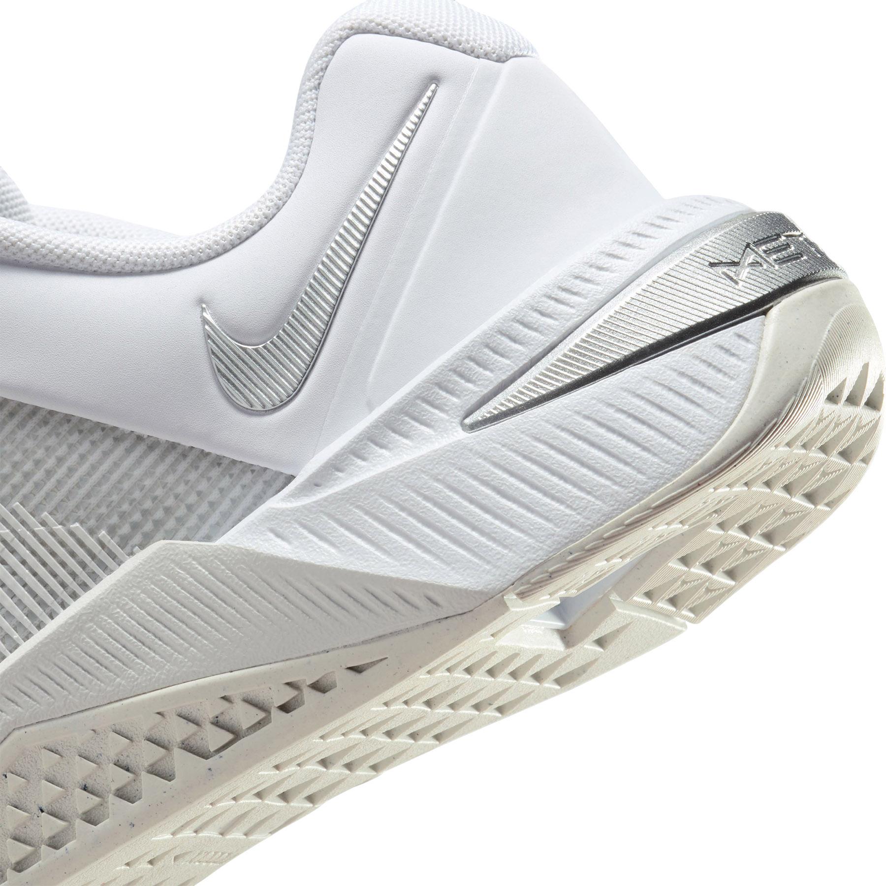 Product gallery image number 8 for product Souliers d'entraînement Metcon 10 - Femme